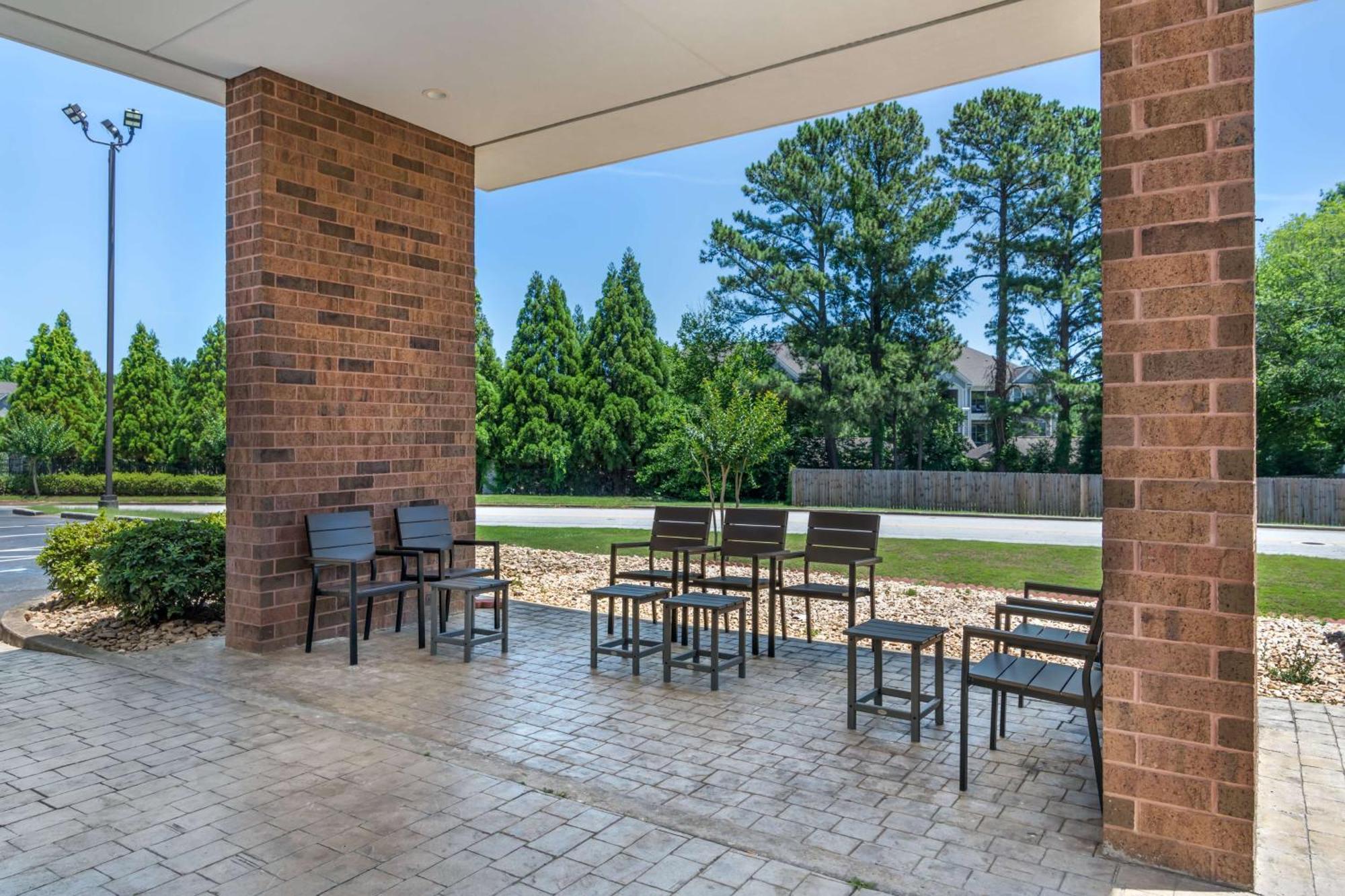 Waterford Best Western Atlanta-Marietta Ballpark Hotel מראה חיצוני תמונה