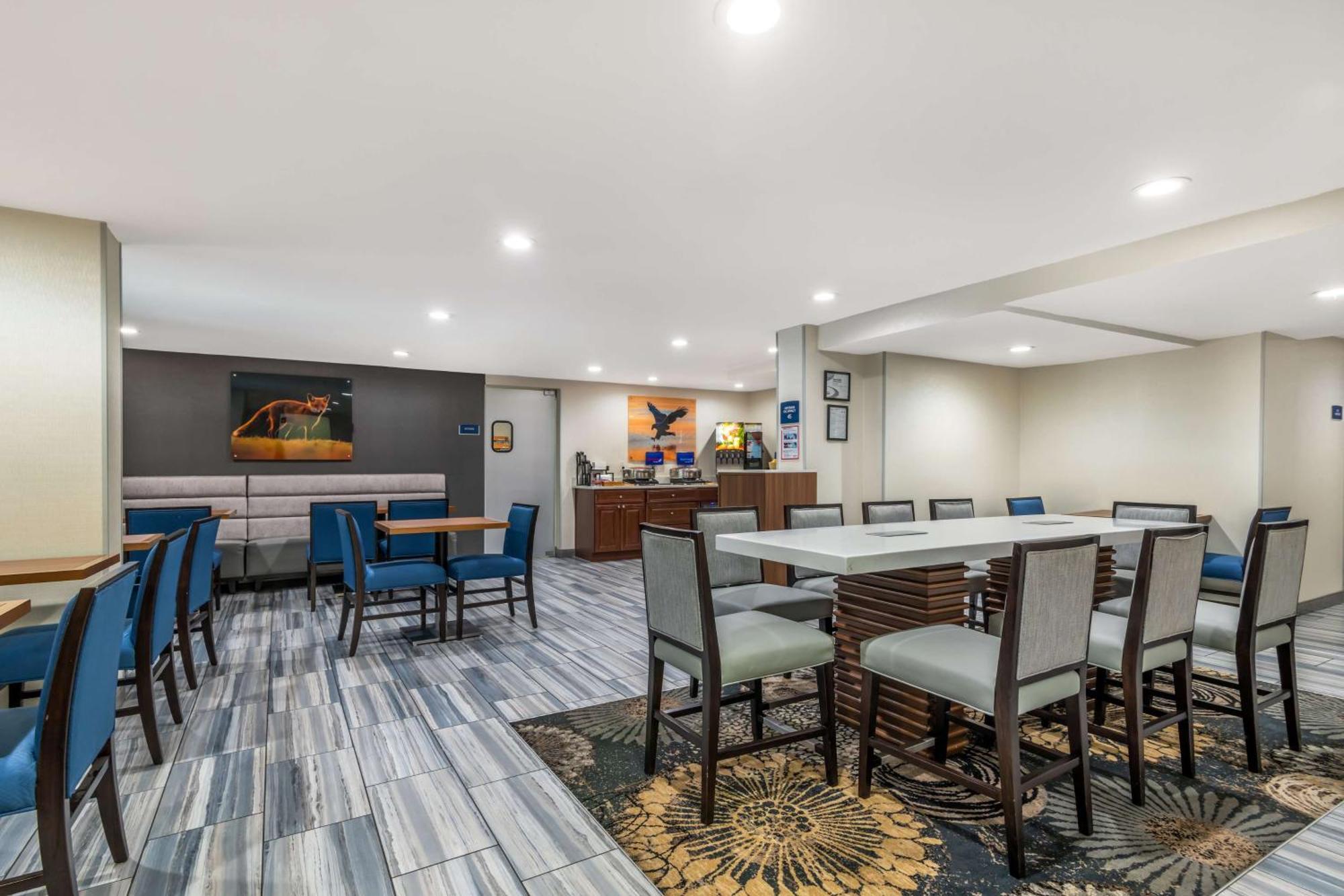 Waterford Best Western Atlanta-Marietta Ballpark Hotel מראה חיצוני תמונה